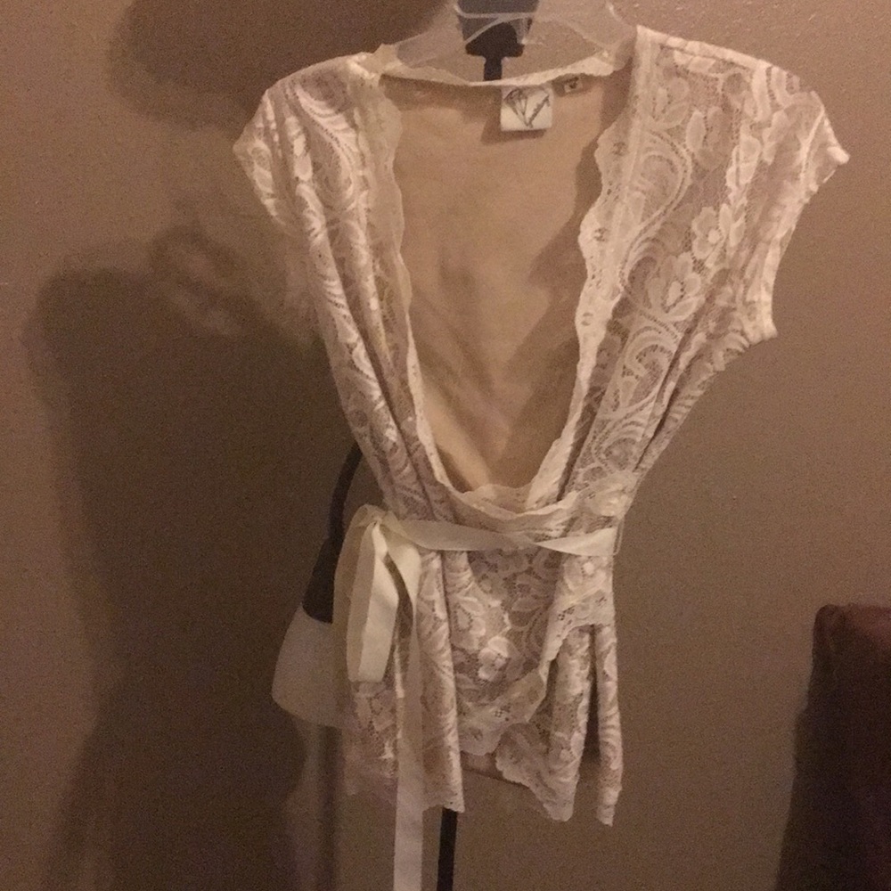 Creamy lacey top
